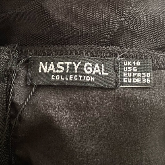 Black Tie Neck Bustier Blouse With Sweetheart Neckline From Nasty Gal Size 6 - Picture 3 of 6